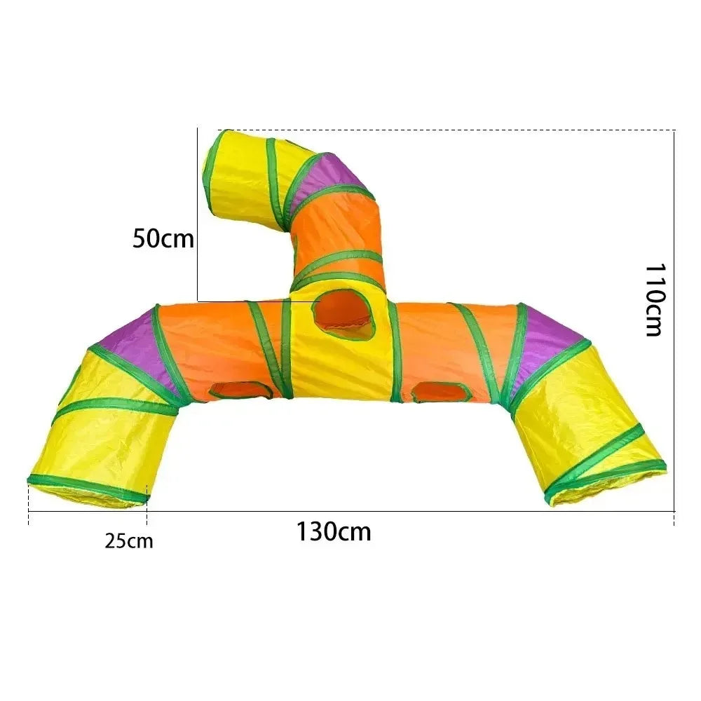 Túnel de juego para gatos en uso