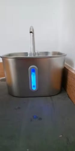 Fuente Kinets encendida en casa